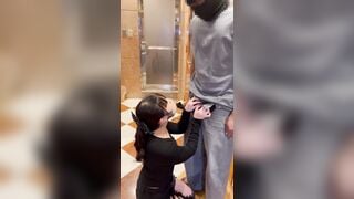 E teen xih muốn thử cảm giác lạ bú cặc cho phi đen cặc bự đụ còn cho b trai đứng sục9