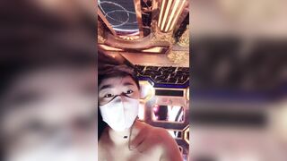 Idol sănzai vào kara hát gạ a nv phục vụ bú vú chịch lồn vào nhà vệ sinh móc bắn nc