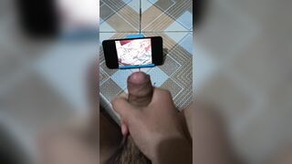 Đố biết đang xem phim gì để lọ!