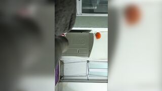 Quay lén em lớp 10 quần xì đỏ vú non đi tắm p1 2