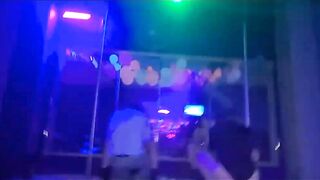 Các cảnh hoang dâm trong quán bar 10