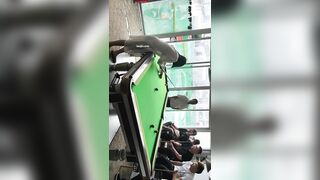 Dâm nữ khỏa thân vào quán bida chơi show hàng public cho mấy a ngắm hàng p3