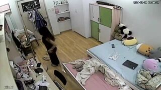 siêu phẩm 1 không 2 hack cam gái việt thay quần áo - phần 3