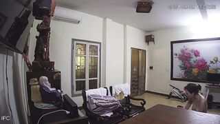 siêu phẩm 1 không 2 hack cam gái việt thay quần áo - phần 11