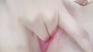 Em nữ sinh 2ka9 thủ dâm phần 3