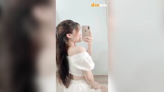Bồ mới đi nghĩa vụ được vài tháng,e ở nhà đã nứng lồn đưa lồn cho b thân địt p1