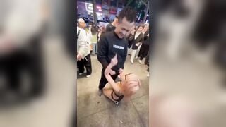 Chịu luôn rồi cỡ này thì k còn từ gì để nói,bú cu public giữa đám đông luôn mà