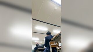 quay lén dưới váy mấy em sinh viên trên lớp học - phần 3