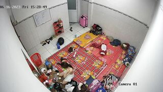 hack cam phòng mấy em xinh thay quần áo nhìn sướng - phần 2