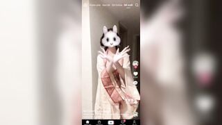 Em gái nhảy tiktok nhạc Việt cực cuốn - Tiktok 18+ t.me/MrTQVmm 2