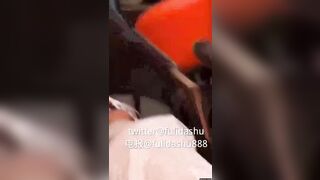 2 em học sinh làm tình nơi công cộng