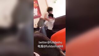 2 em học sinh làm tình nơi công cộng