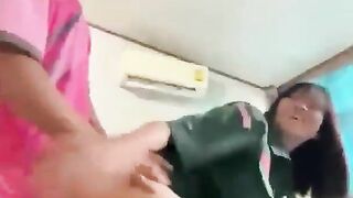 Địt em sinh viên hàng ngon lồn khít tự quay lại làm kỉ niệm