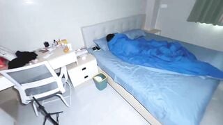 Vào phòng em họ đang ngủ cực ngon trắng lồn hồng địt xuất trong luôn