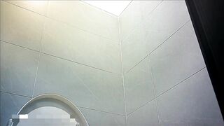 Quay lén WC nữ 37