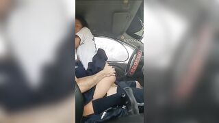 Bố dượng đón con gái đi học về rồi địt luôn trên xe