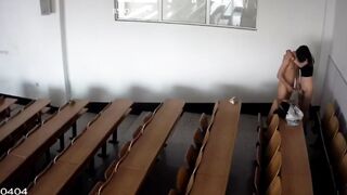 2 em học sinh gan vl có cam mà vẫn lén lút địt nhau trong lớp quá dữ
