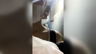 Dâm nữ hàng ngon k mặc đồ lót đi dạo ngoài đường show hàng public