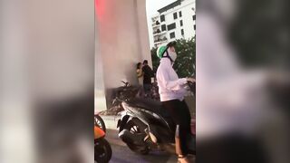 Tình yêu tuổi trẻ bây giờ ô dè quá vậy địt em giữa đường Minh Khai Hà Nội