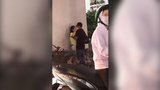 Tình yêu tuổi trẻ bây giờ ô dè quá vậy địt em giữa đường Minh Khai Hà Nội