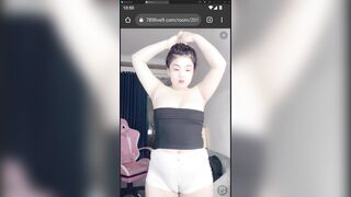 Em Giang múp show