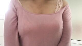 Quay lén vợ thằng bạn tắm 2