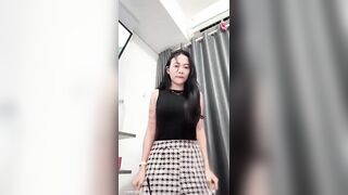 E CHĂM CHÚT CƠ THỂ , ĐỂ HÀNG E NÓ NGON