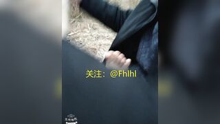 Dâm nữ nứng lồn gạ đụ mấy lão già trong làng mọi lúc mọi nơi p2