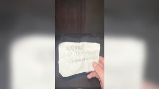 ngủ say bị địt lén bắn tinh vào trong