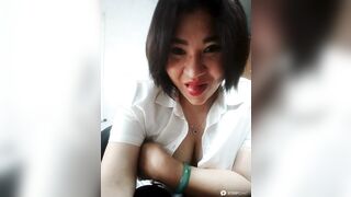 Mbbg vú to khoe hàng gạ trai siêu dâm 2