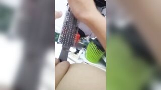 Em gái thủ dâm bằng cái lược chải tóc😋😋