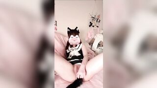Em bỉ ngạn thủ dâm bằng cặc giã 12