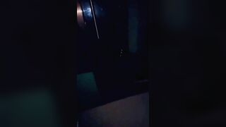 cặp dôi lén lút bú cu, móc lồn trong rạp chiếu phim