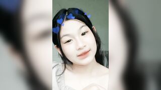 Em teen loli dáng nuột thủ dâm