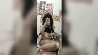 Bé học sinh kính cận 2