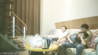 Thác loạn 2 cặp đôi đổi người yêu cho nhau trong nhà nghỉ
