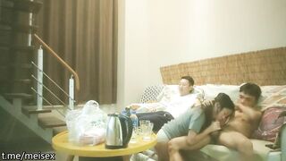 Thác loạn 2 cặp đôi đổi người yêu cho nhau trong nhà nghỉ
