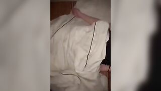 Eg vú to say xỉn bị anh phục vụ hấp dâm đè ra đụ sướng lồn cả đêm mà ko biết P1