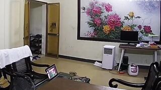 gái xinh mình dây vú to em ở nhà 1 mình là em cởi chuồng