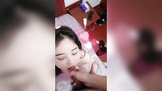 Tập cho em cách làm tình