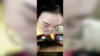 Đè bé em họ xinh kính cận ra bú cặc,dù e có chống trả nhưng vẫn phải ngậm cặc thôi