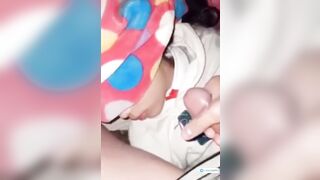 Em họ ngủ mê mà k biết thằng a khốn nạn lẻn vào phòng sục cặc bắn tinh đầy mặt