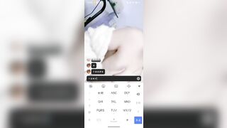 Call video với em rau xinh mới lớn cực dâm, e show bím đá lưỡi móc lồn k lông cho xem