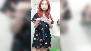 em gái 2k5 cởi đồ vay tiền