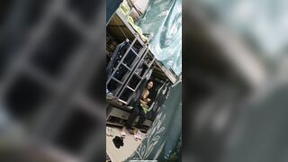 Nhỏ b cùng phòng khốn nạn call video quay lại cảnh bé b cùng phòng thay đồ cho b xem4