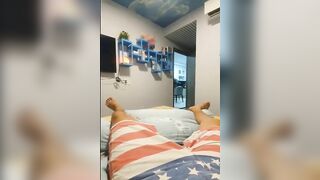 Qua nhà bạn thân chơi được mẹ U52 bạn phục vụ quá trời sướng