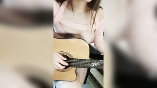 cũng là chơi đần nhưng đàn này to tròn quá