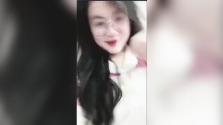 Hoa khôi lớp 10 bướm siêu non bị bạn bè leak video thèm bú cặc