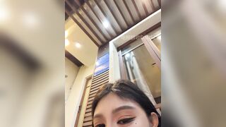 Em teen TQ cực xinh dâm đãng đi du lịch mà vẫn k quên nghề show lồn cho ae xem p8