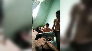 2 trai trẻ dập nát lồn chó cái sướng cong người thấy mặt